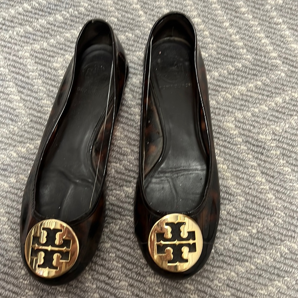 Tortoise shell print Tory Burch flats